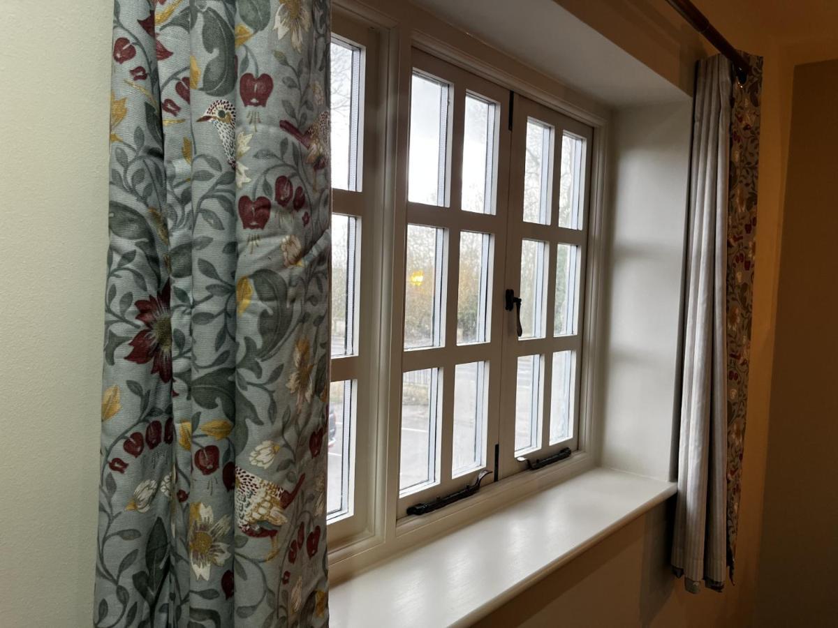 The Talbot Inn Eynsham Dış mekan fotoğraf